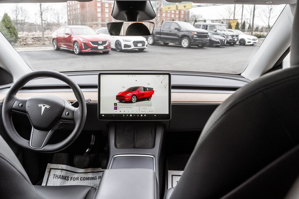 Used 2024 Tesla Model Y Long Range image 7