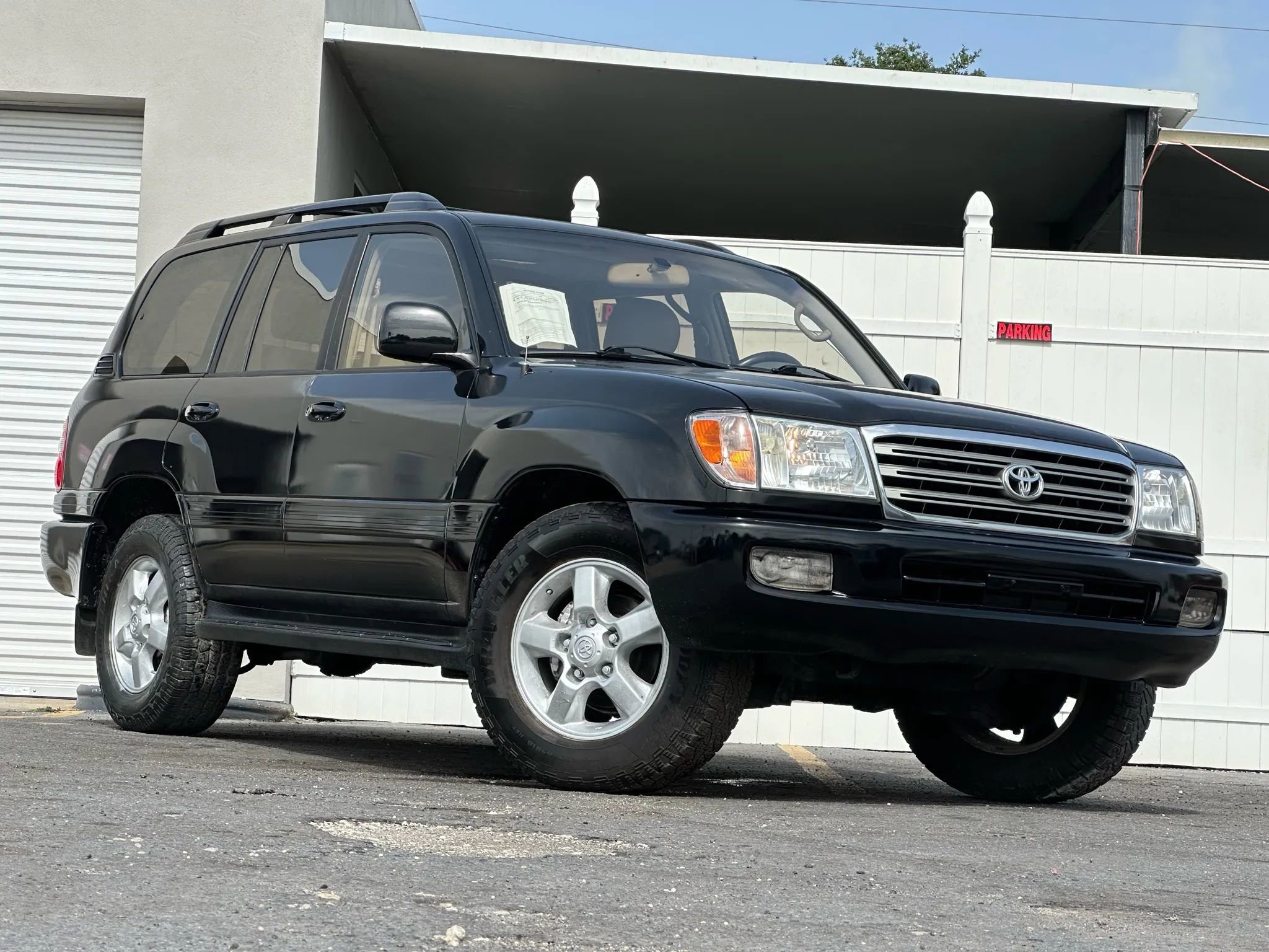 Used 2003 Toyota Land Cruiser AWD/4WD image 3