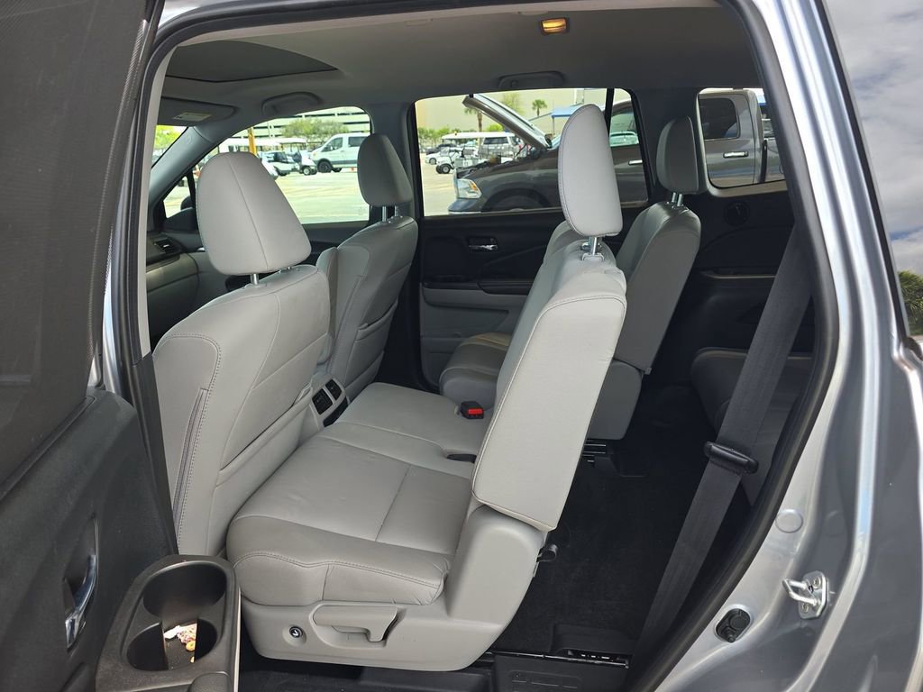 Used 2022 Honda Pilot Special Edition image 14