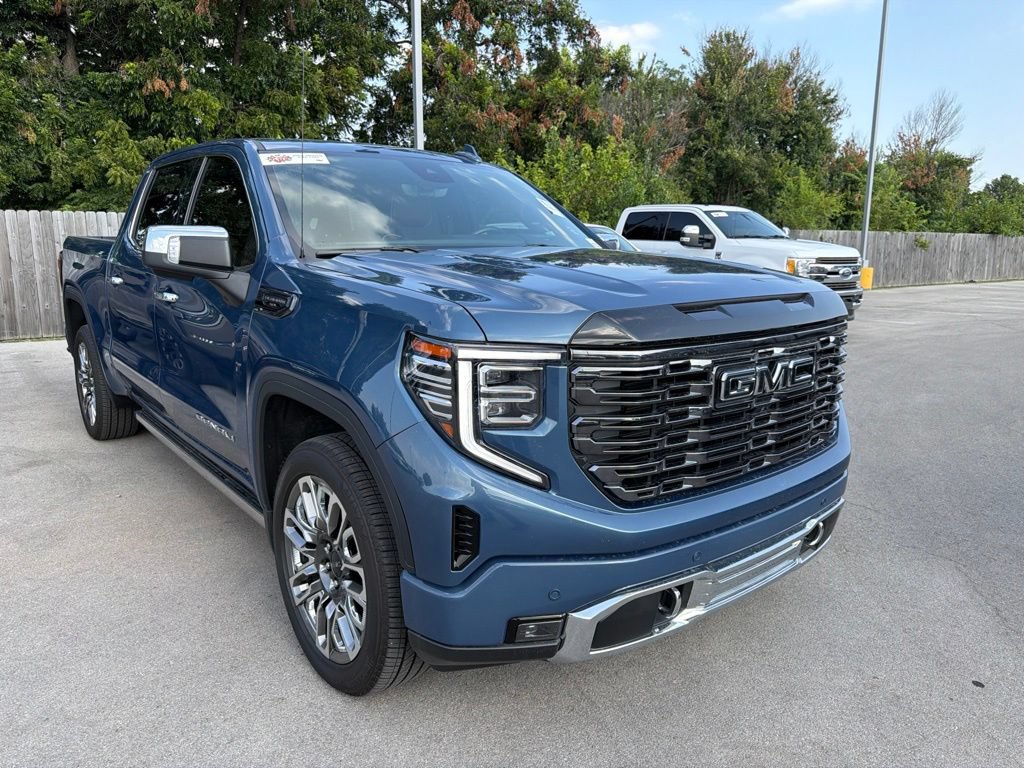 Used 2025 GMC Sierra 1500 Denali Ultimate AWD/4WD image 3