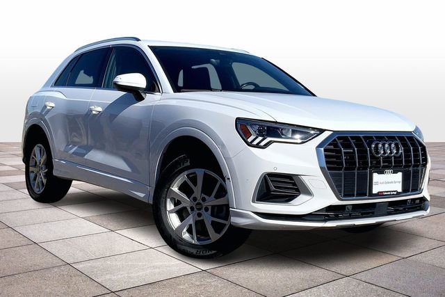 Used 2023 Audi Q3 2.0T Premium w/ Convenience Package image 2