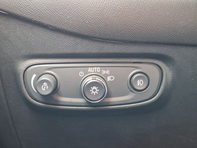 Used 2020 Chevrolet Equinox LT FWD image 11