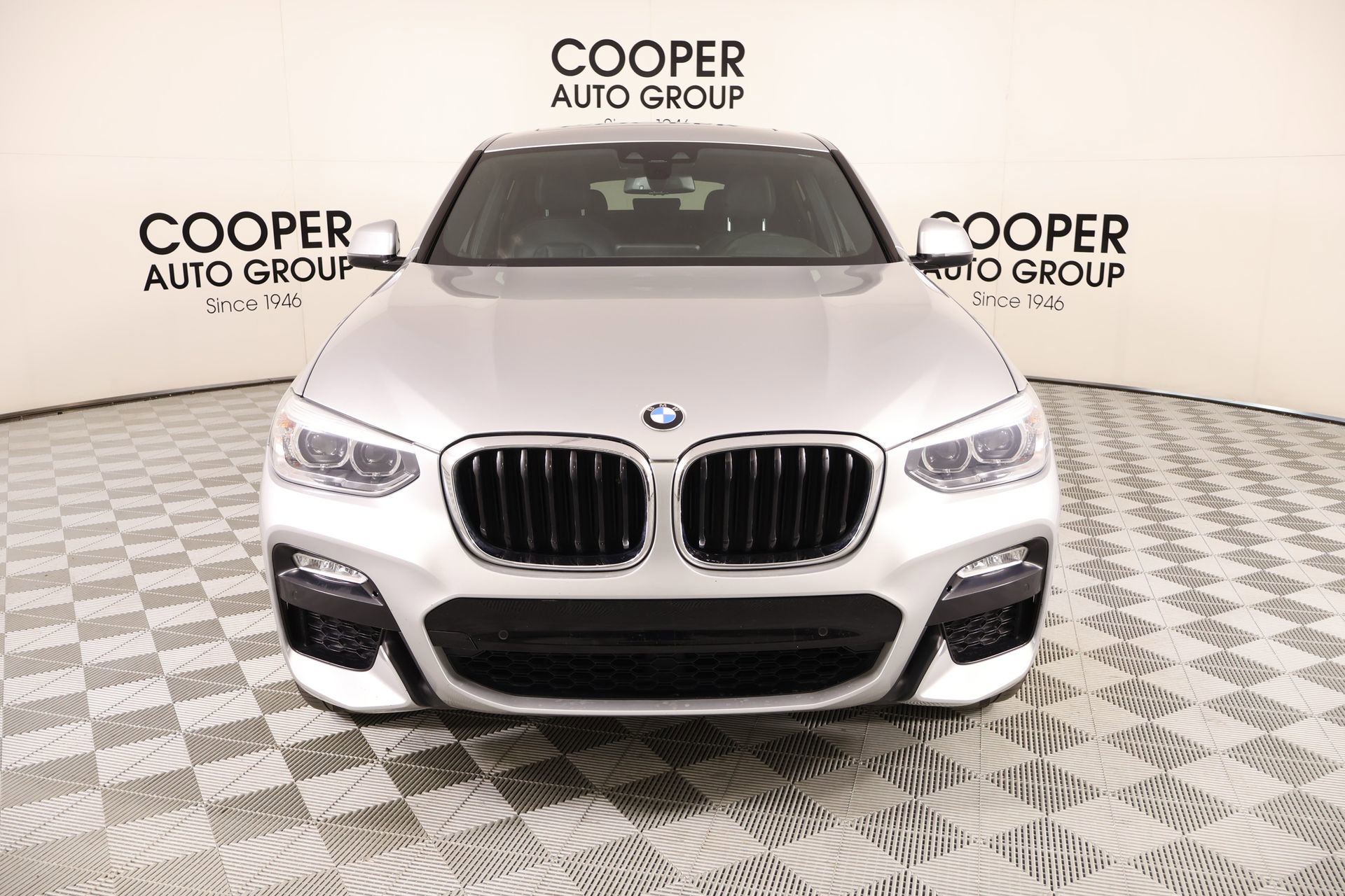 Used 2019 BMW X4 xDrive30i w/ M Sport Package 2 image 10
