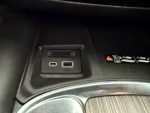 Used 2023 Buick Enclave Avenir w/ Avenir Technology Package image 41