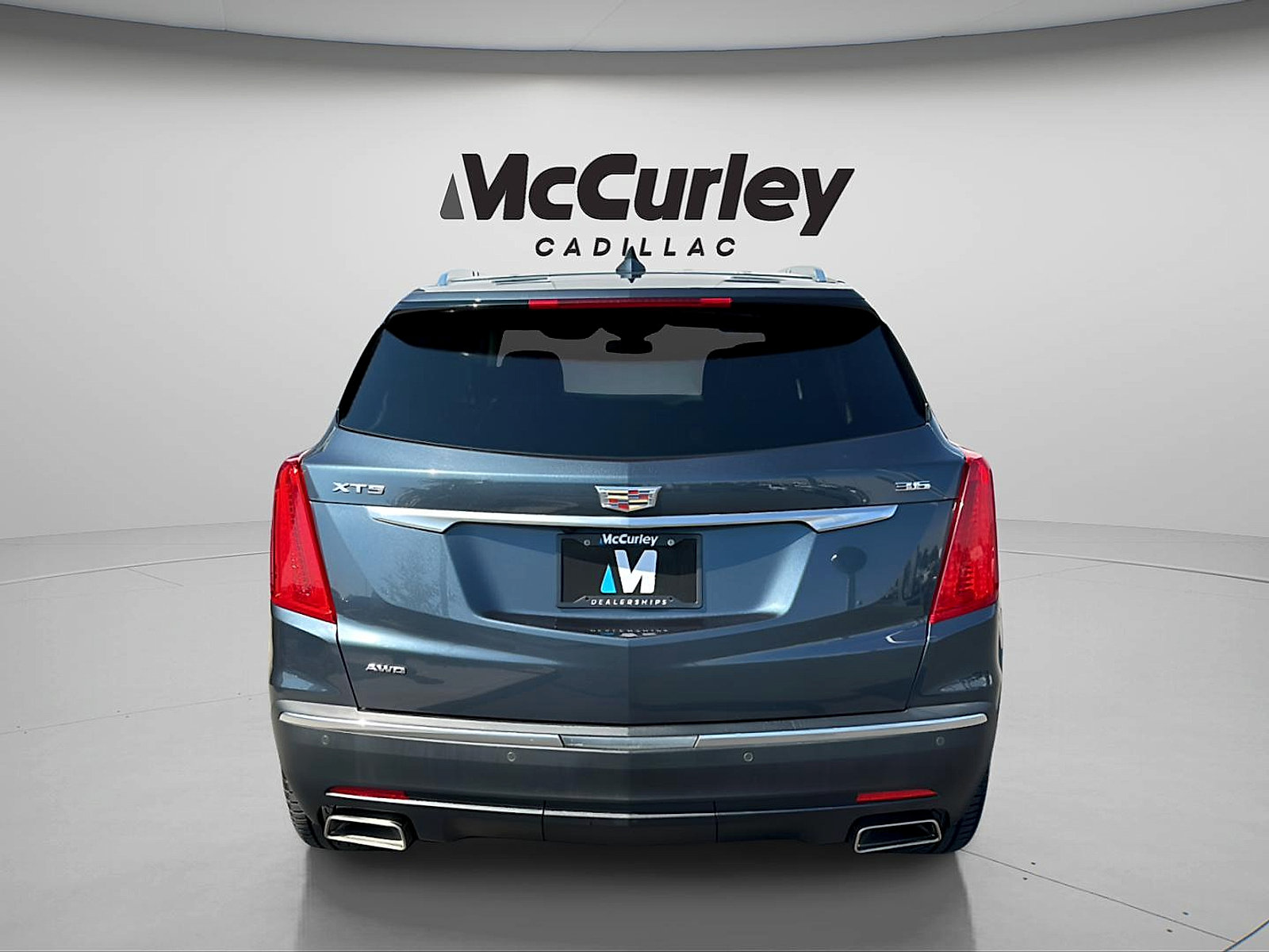 Used 2019 Cadillac XT5 Premium Luxury w/ Driver Assist Package AWD/4WD image 6