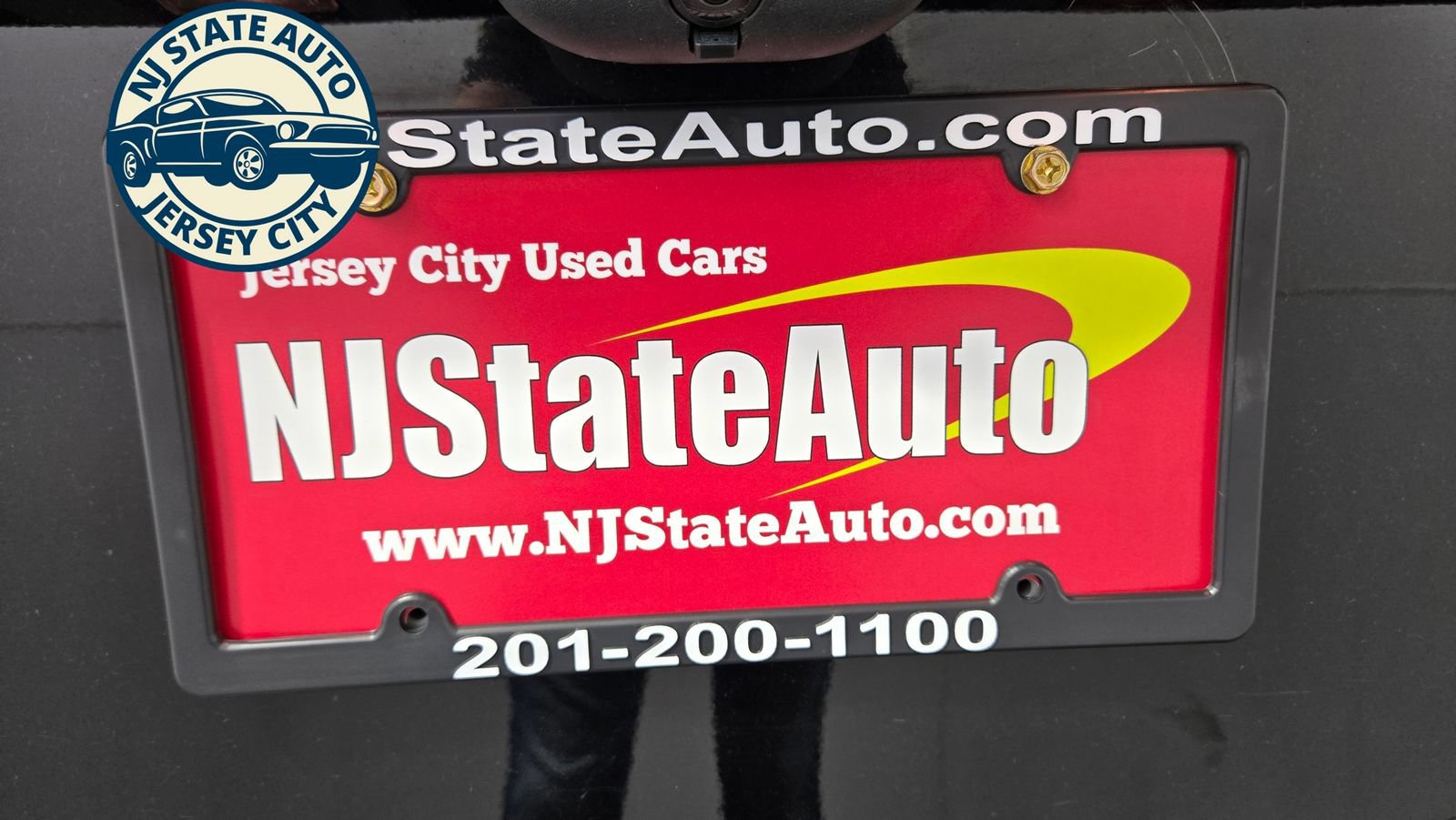 Used 2021 Ford Explorer Limited w/ Equipment Group 301A AWD/4WD image 34