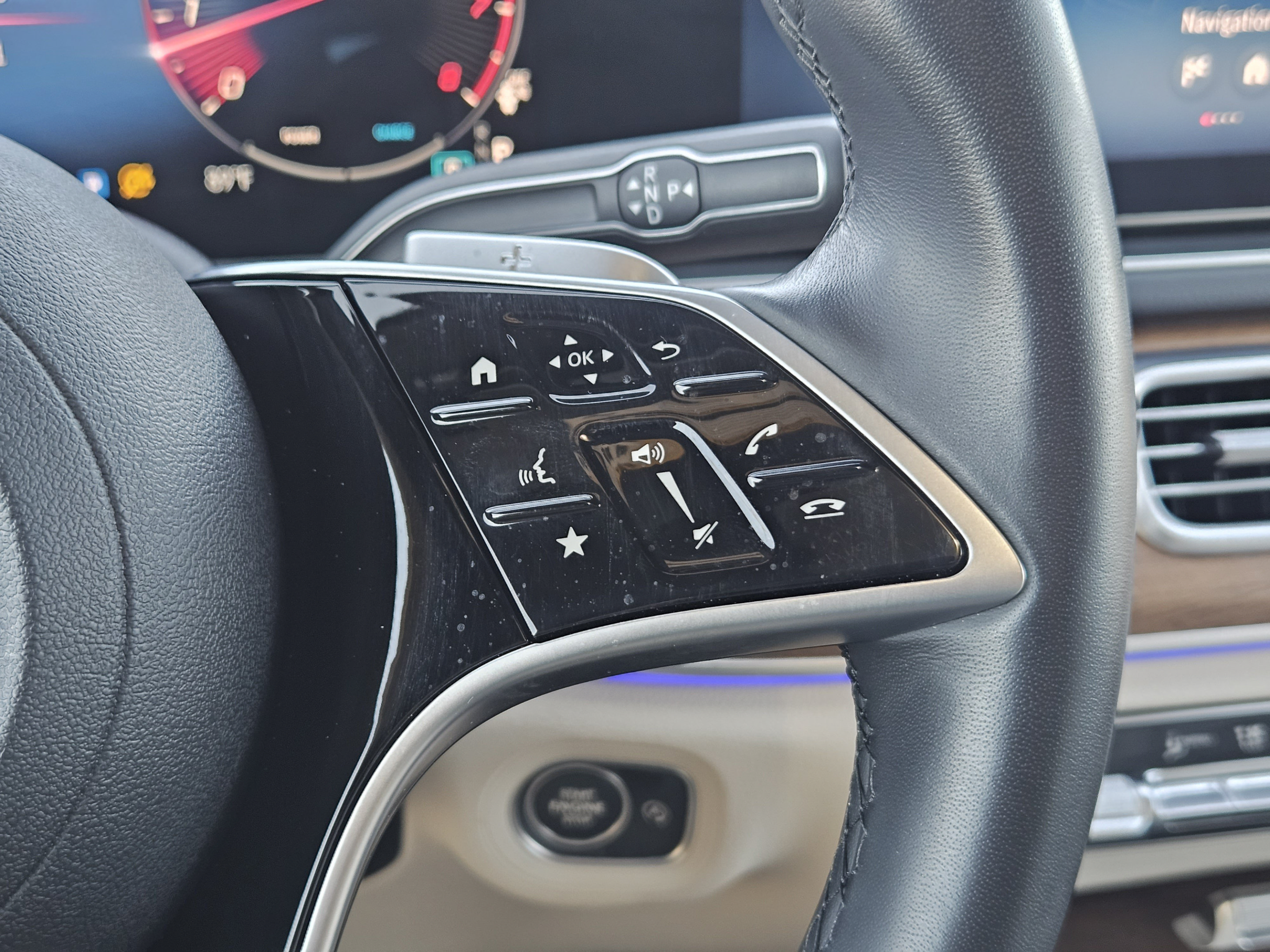 Certified 2026 Mercedes-Benz GLE 450 4MATIC Coupe image 29