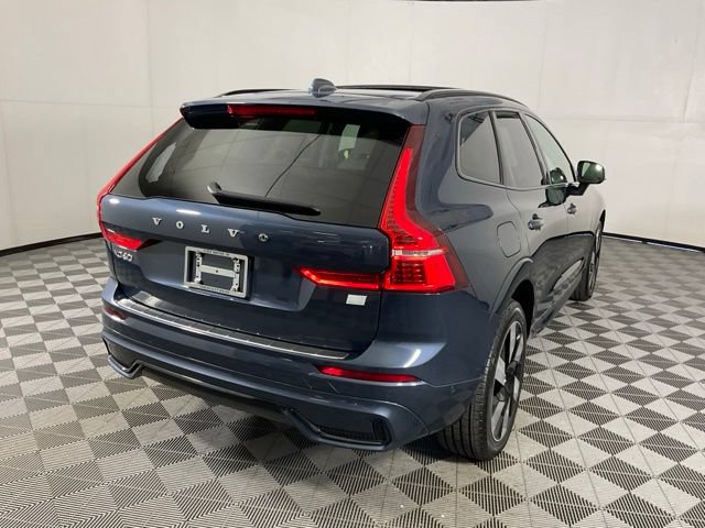 Used 2024 Volvo XC60 T8 Plus w/ Protection Package Premier AWD/4WD image 6