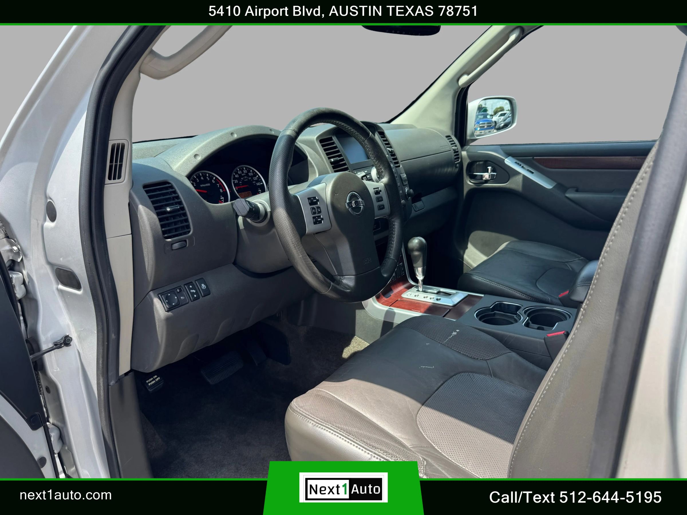 Used 2012 Nissan Pathfinder LE AWD/4WD image 17
