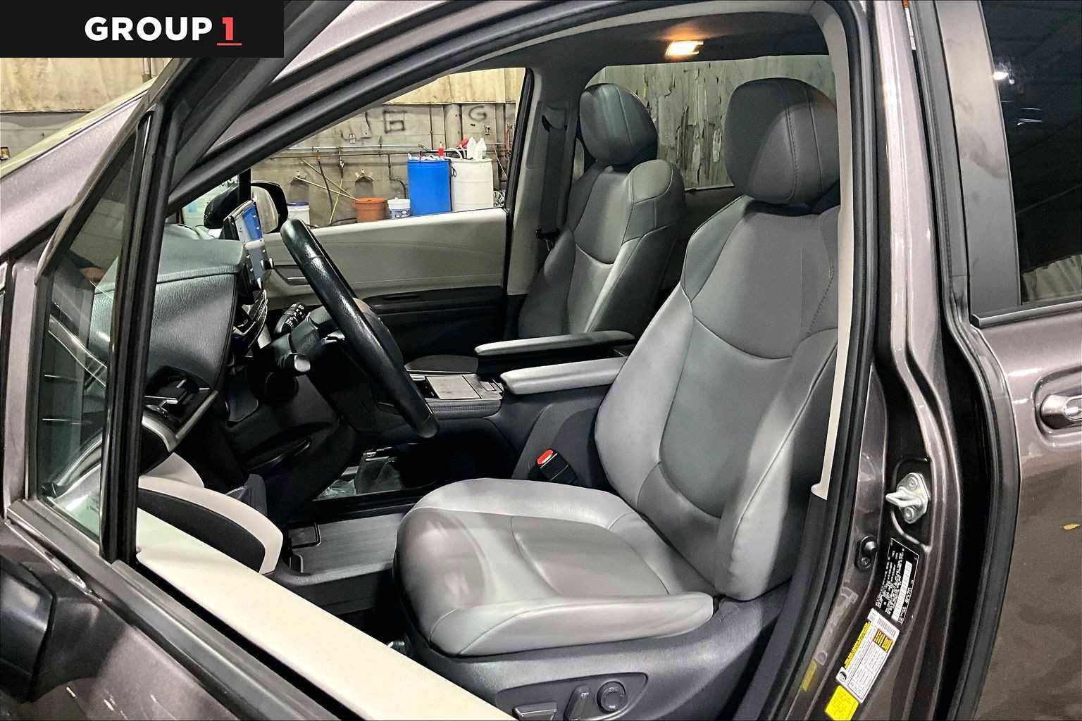 Certified 2021 Toyota Sienna XLE image 8