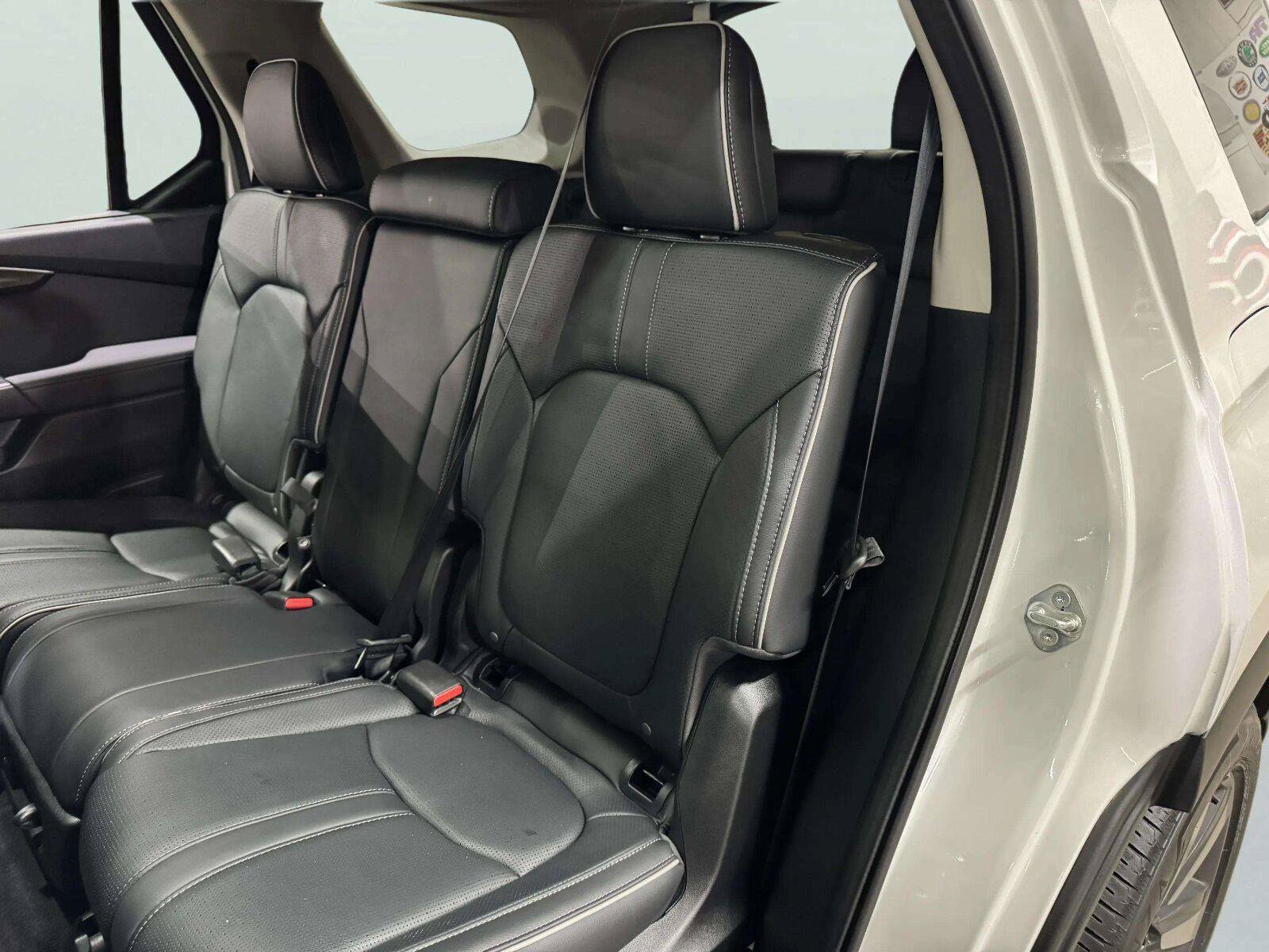 Used 2023 Honda Pilot Elite image 32