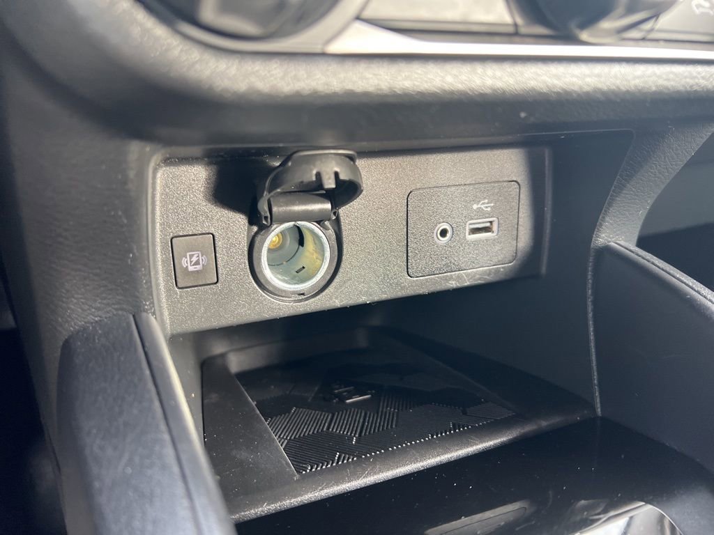 Certified 2023 Nissan Versa SV image 50