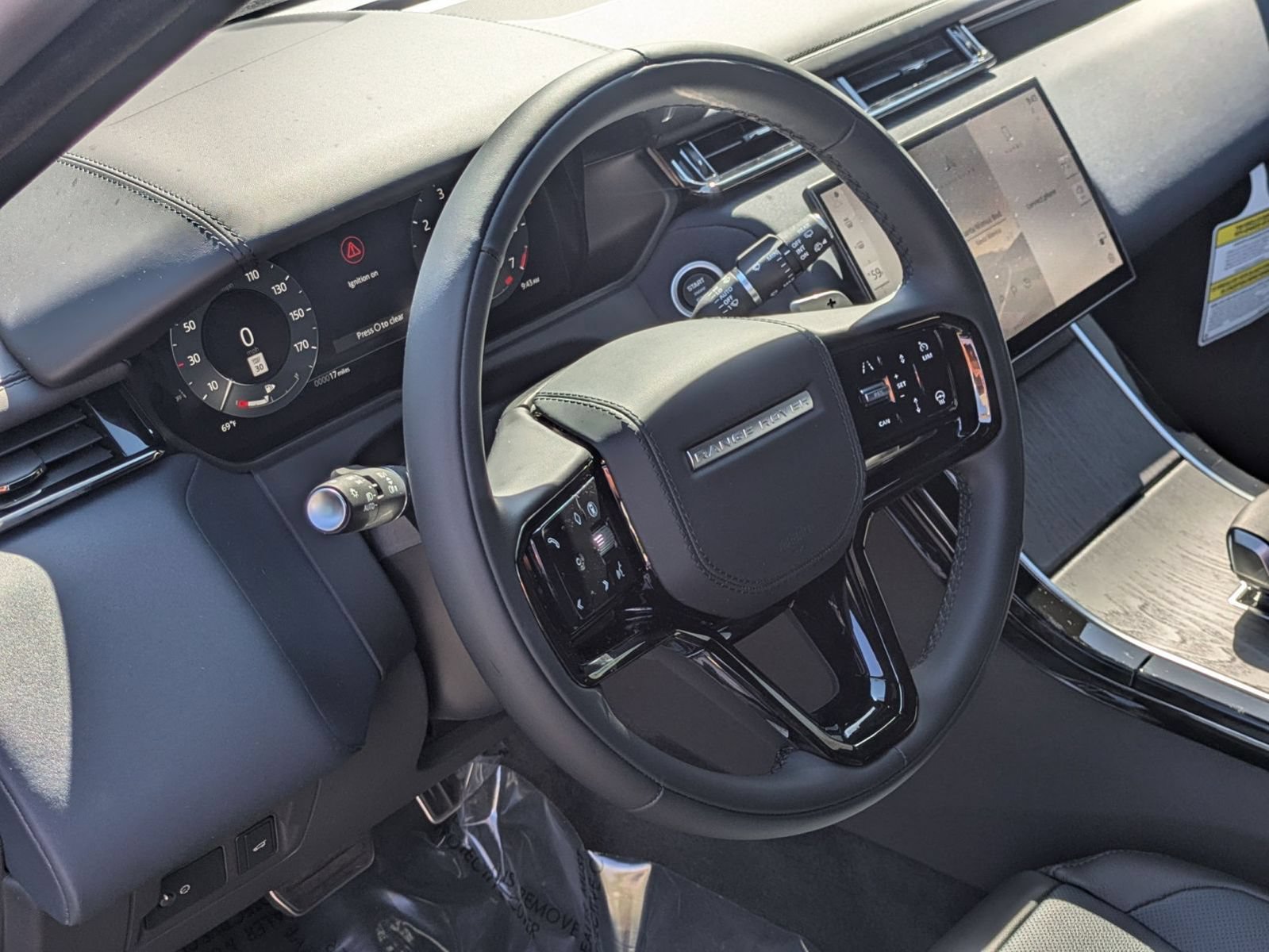 New 2026 Land Rover Range Rover Velar Dynamic SE AWD/4WD image 14