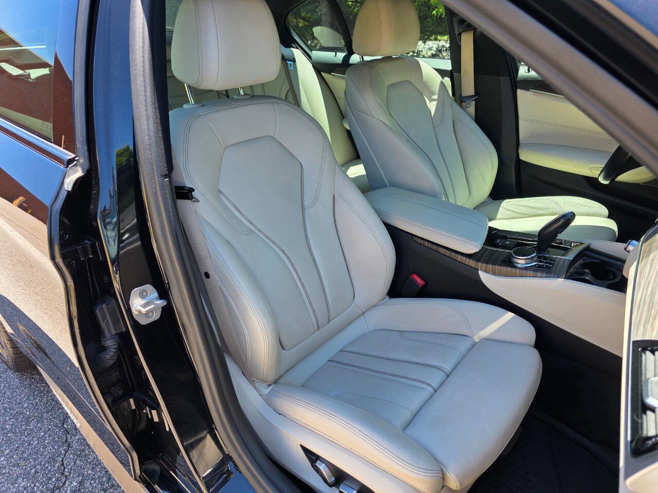 Used 2018 BMW 530i RWD image 42