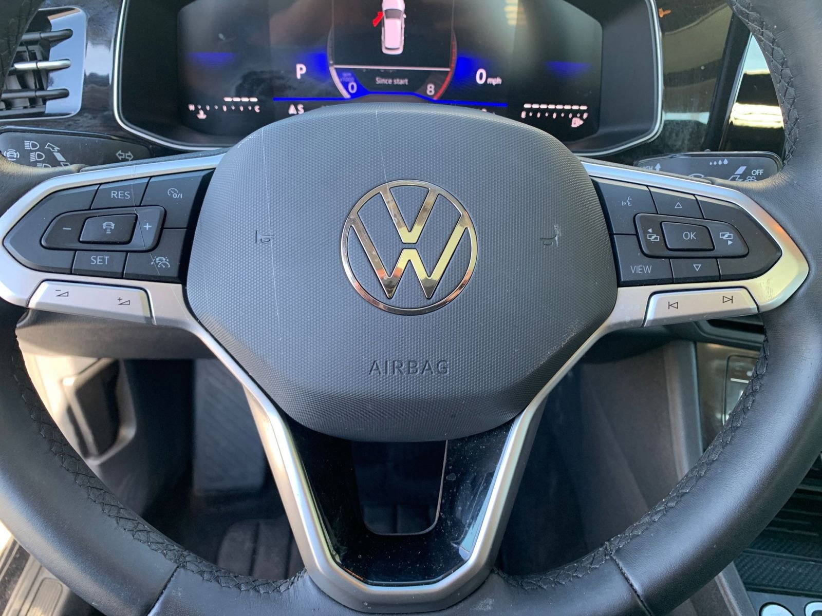 Used 2025 Volkswagen Jetta SE image 27