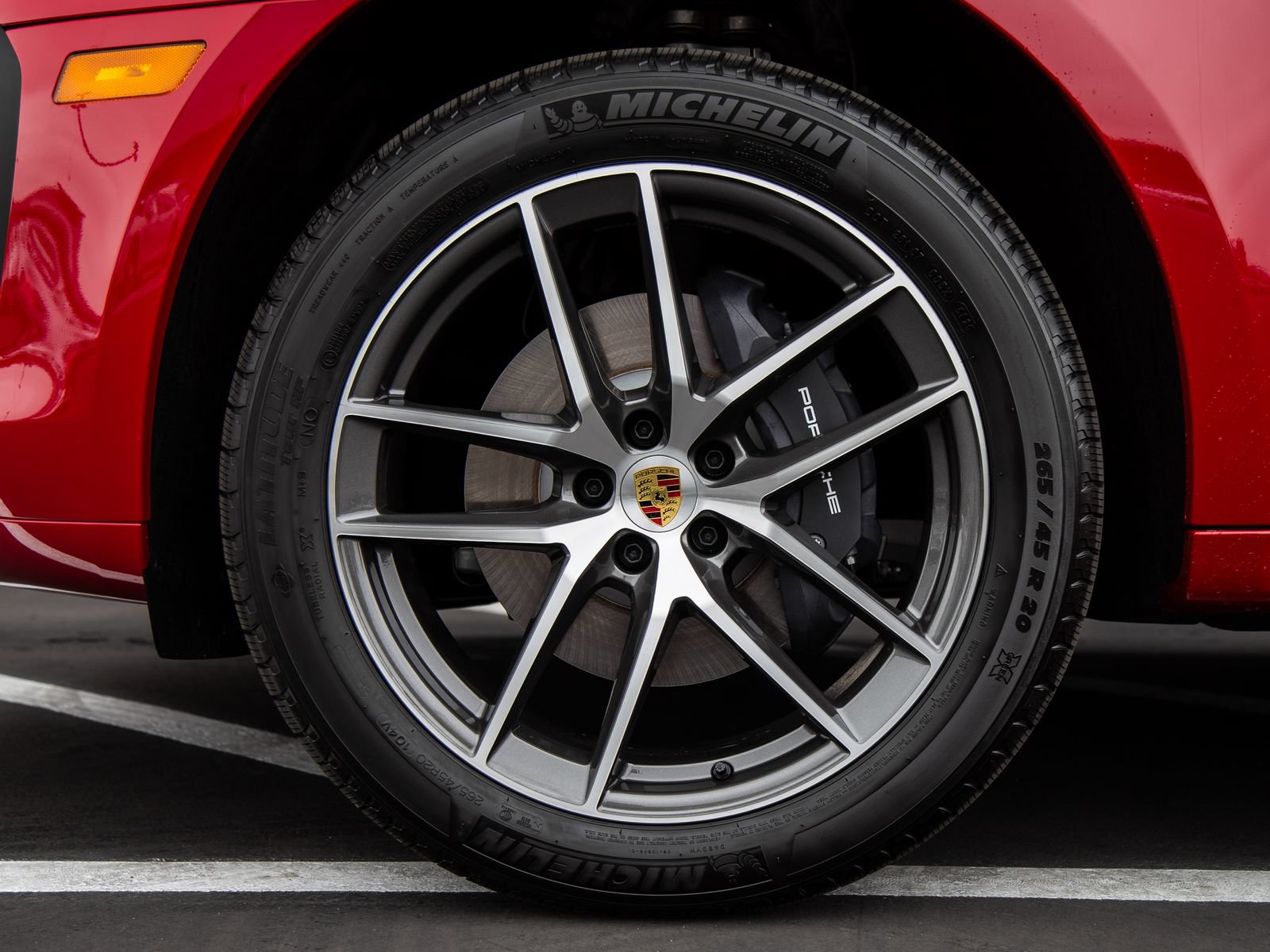 New 2026 Porsche Macan AWD/4WD image 12