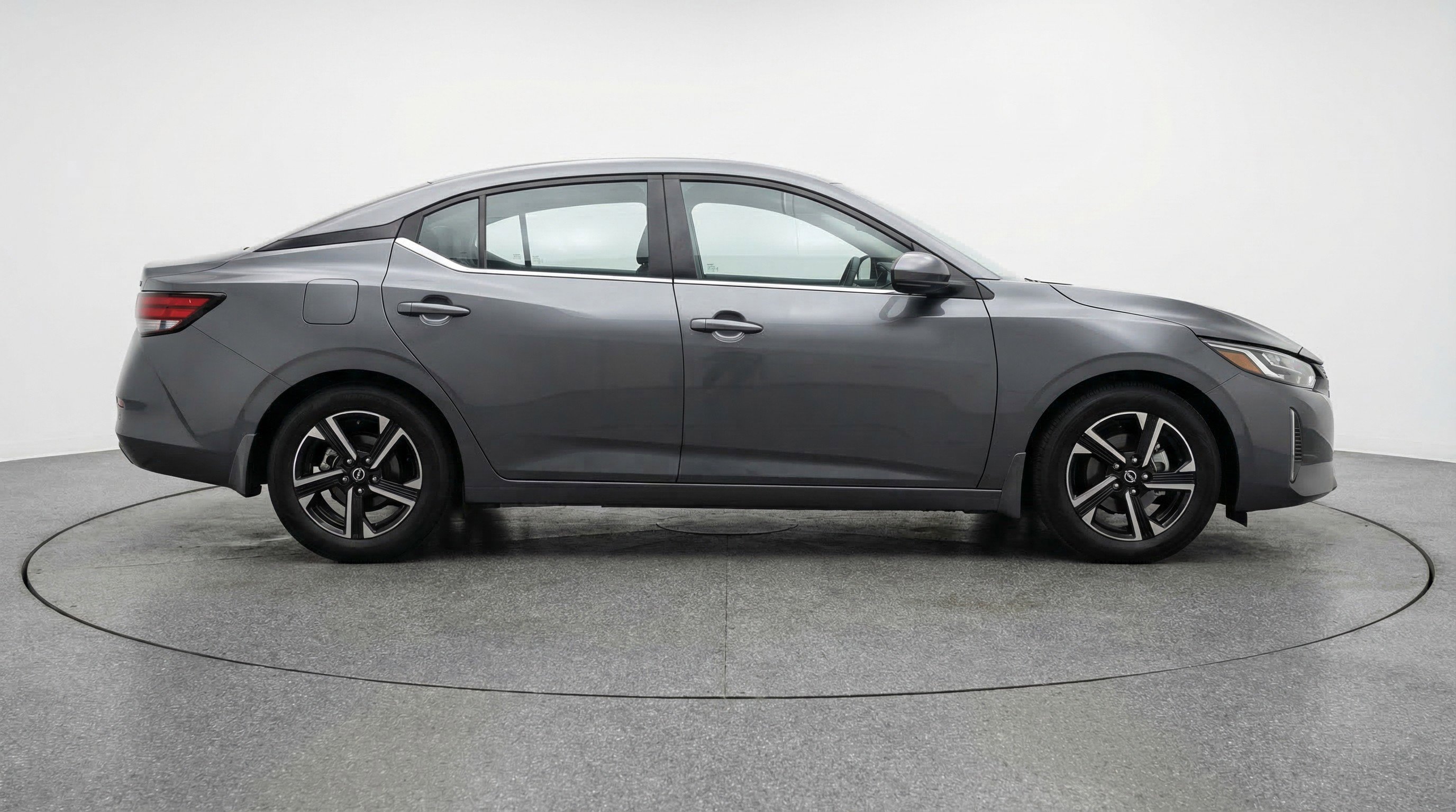 Used 2025 Nissan Sentra SV image 11