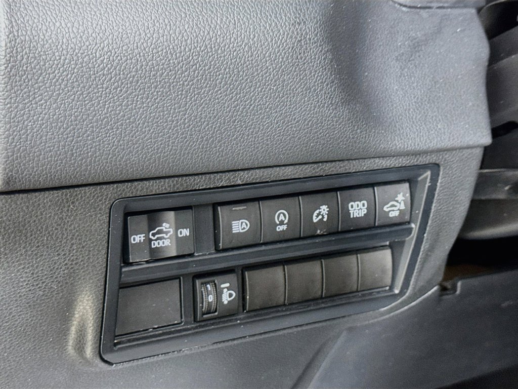 Used 2022 Toyota Tundra Limited RWD image 11