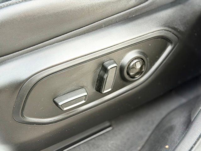 Used 2023 Jeep Grand Cherokee Altitude AWD/4WD image 16