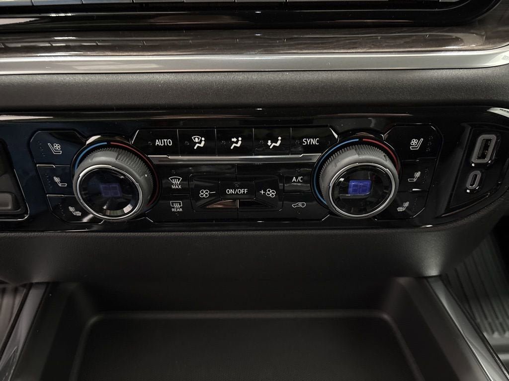 New 2026 Chevrolet Silverado 2500 LTZ w/ LTZ Plus Package AWD/4WD image 22
