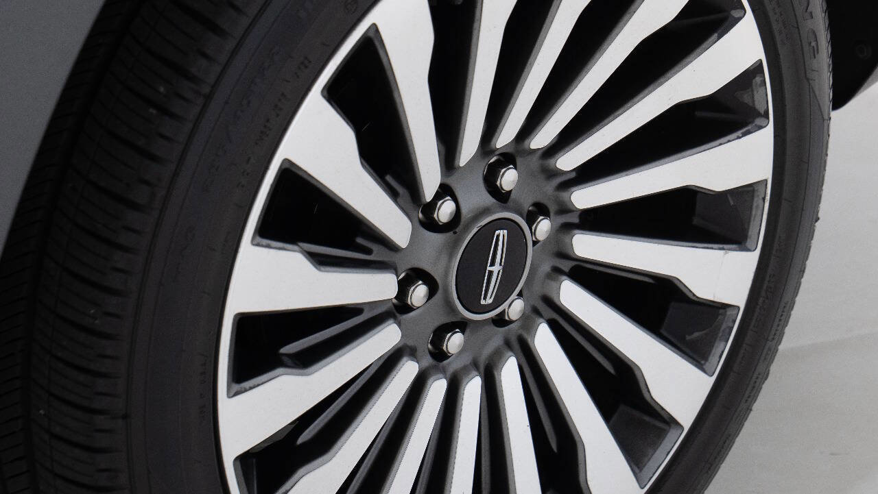 Used 2018 Lincoln Navigator Reserve w/ Technology Package image 83