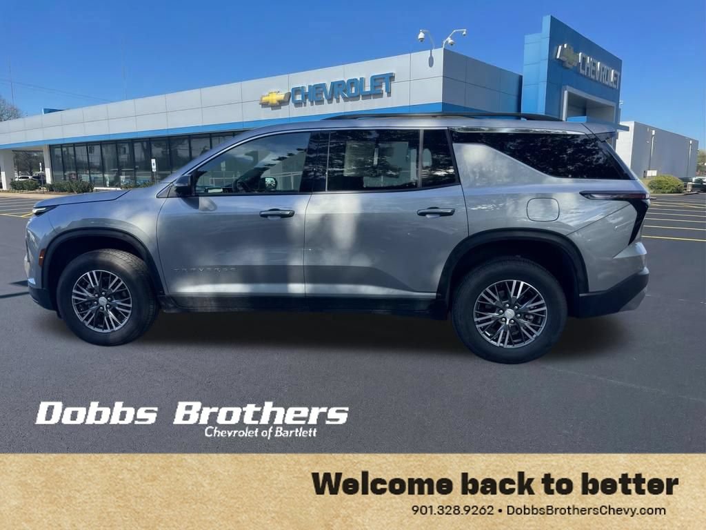Used 2026 Chevrolet Traverse LT w/ Driver Confidence Package AWD/4WD image 4