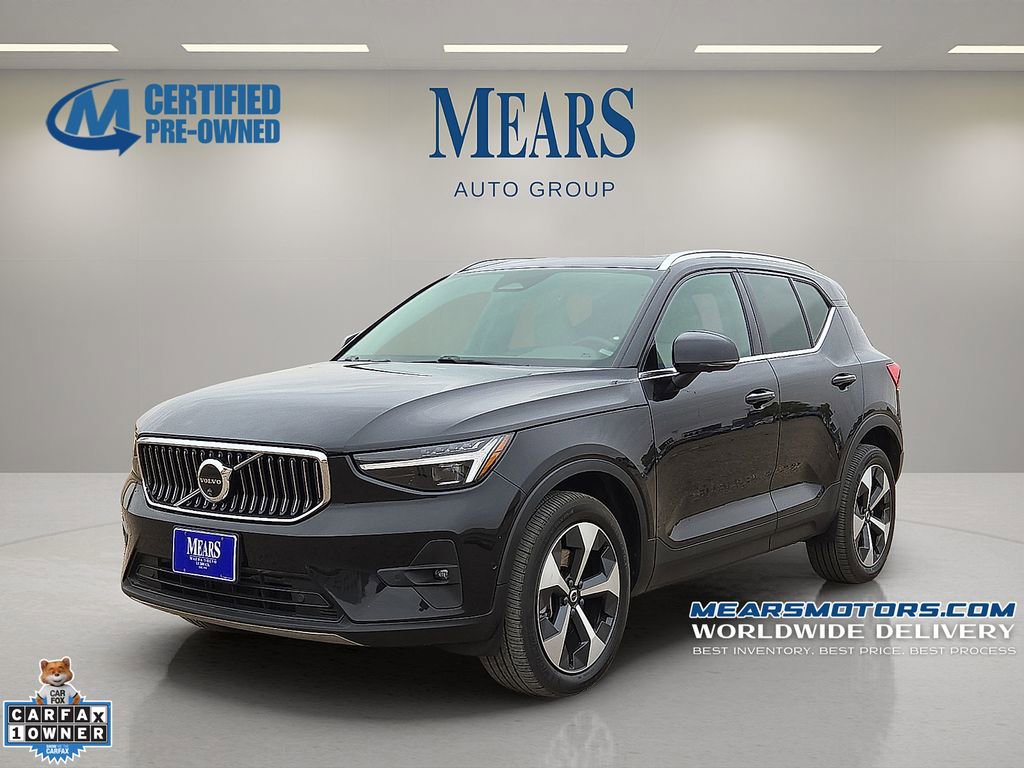 Used 2024 Volvo XC40 B5 Plus