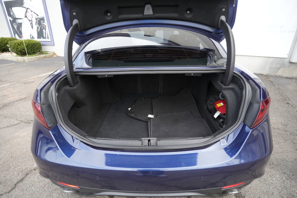 Used 2019 Alfa Romeo Giulia Ti Sport w/ Quick Order Package 22U Sport image 15