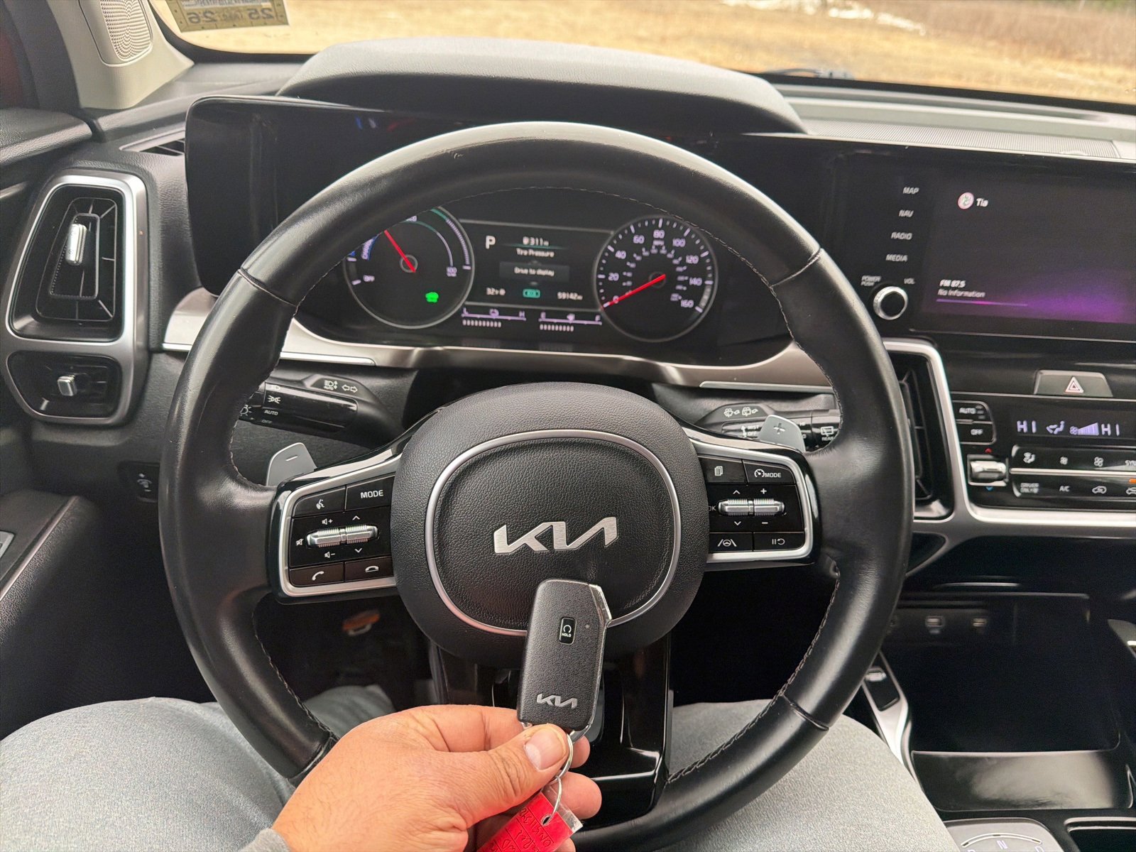 Used 2022 Kia Sorento S image 23