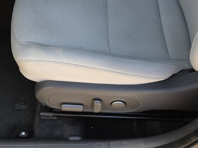 Used 2025 Hyundai Kona SEL AWD/4WD image 36