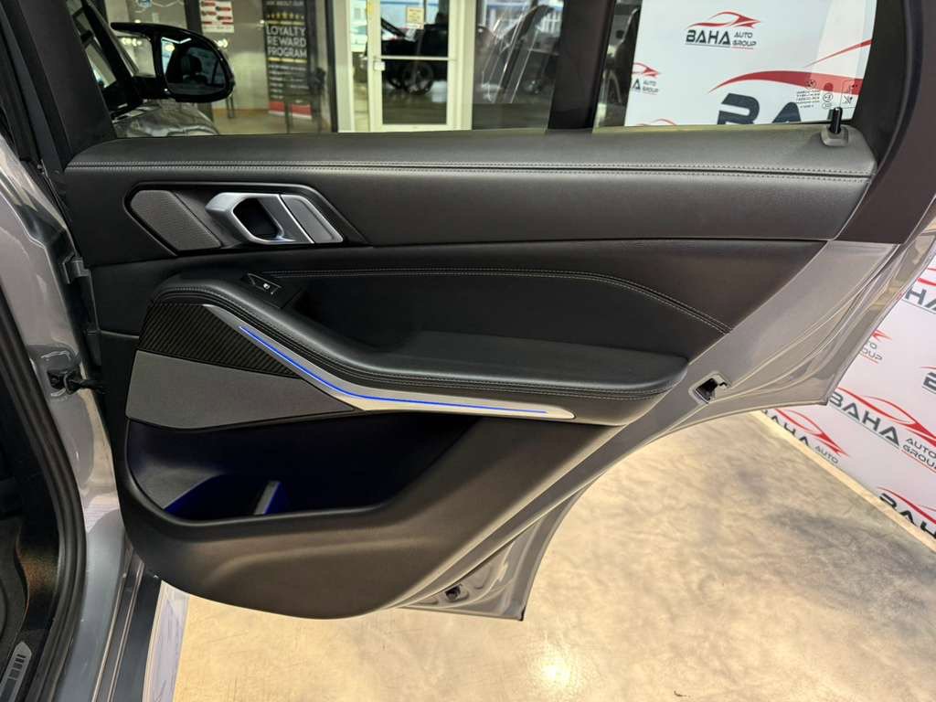 Used 2026 BMW X5 M60i image 57
