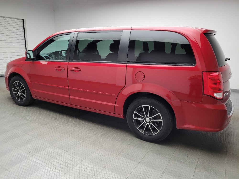 Used 2015 Dodge Grand Caravan R/T w/ Driver Convenience Group FWD image 3