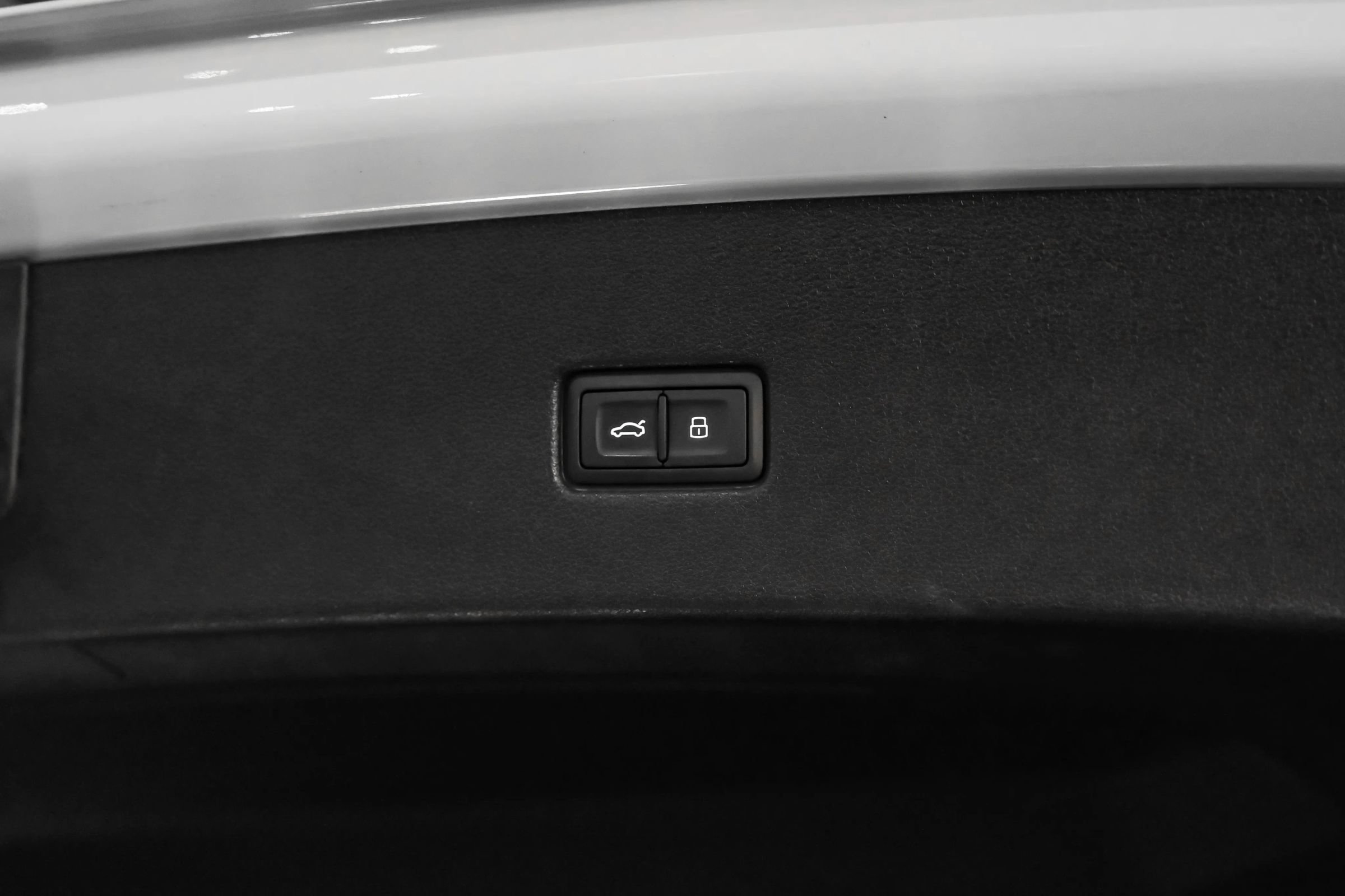 Used 2019 Audi Q8 Prestige w/ Year 1 Package AWD/4WD image 53