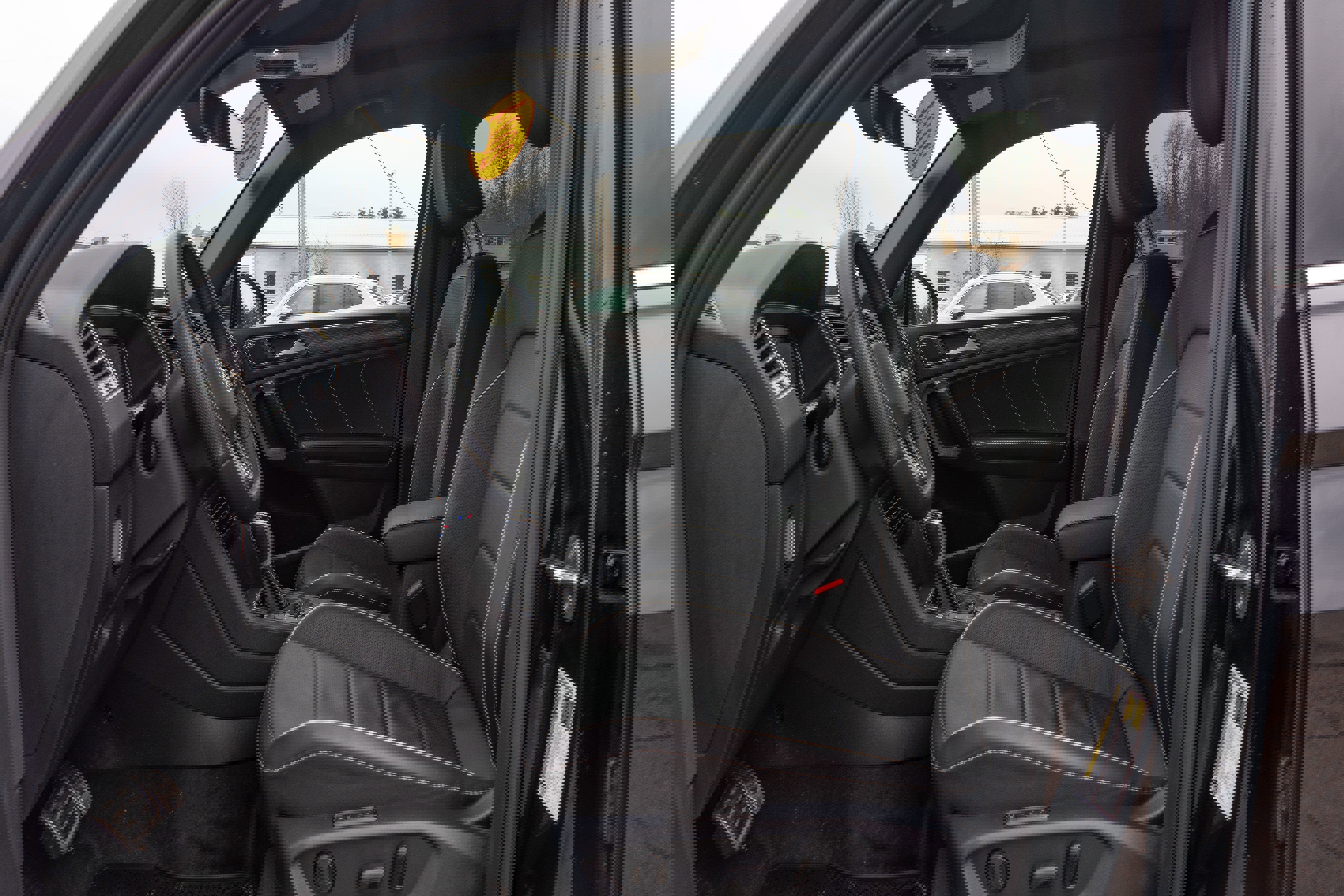 Certified 2024 Volkswagen Tiguan SEL R-Line image 11