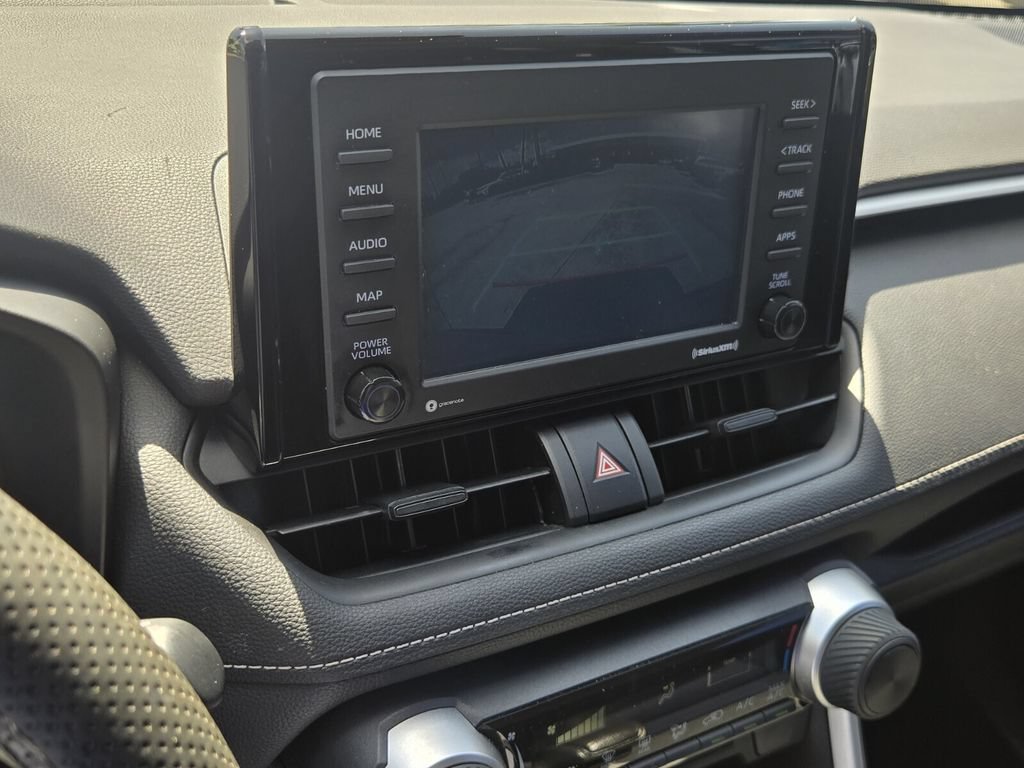 Used 2022 Toyota RAV4 LE FWD image 20