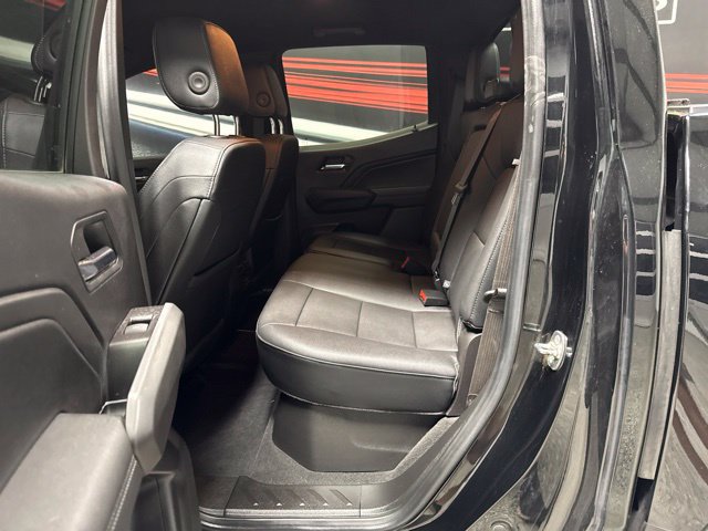 Used 2024 GMC Canyon Elevation w/ Elevation Premium Package AWD/4WD image 6