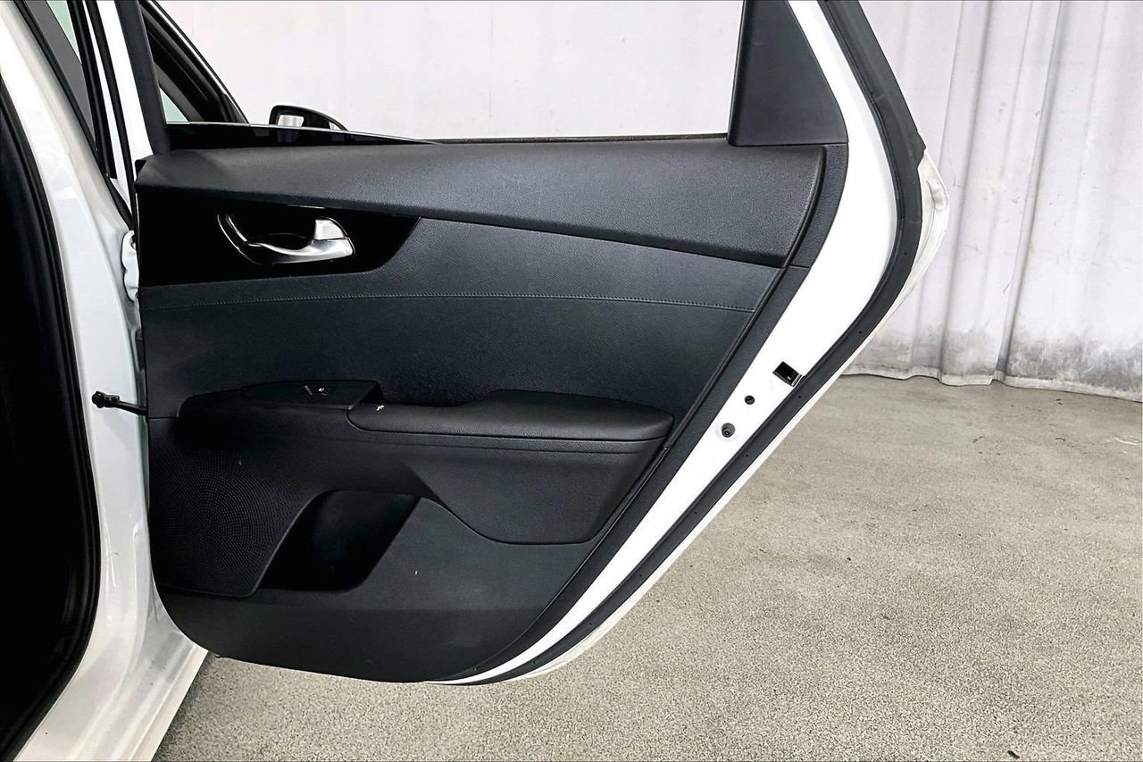 Used 2021 Kia Forte EX FWD image 23