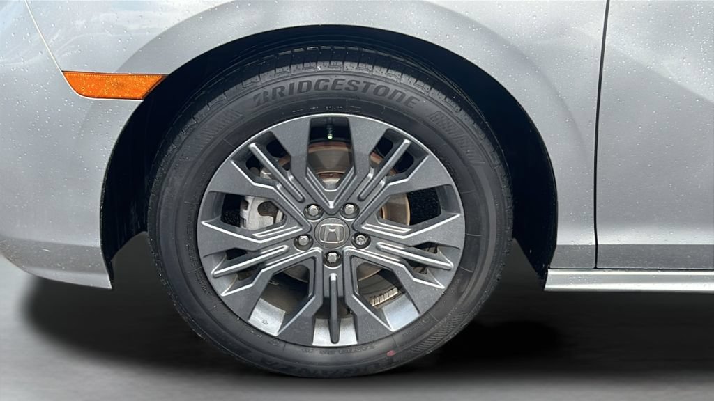 Used 2025 Honda Odyssey Touring image 27