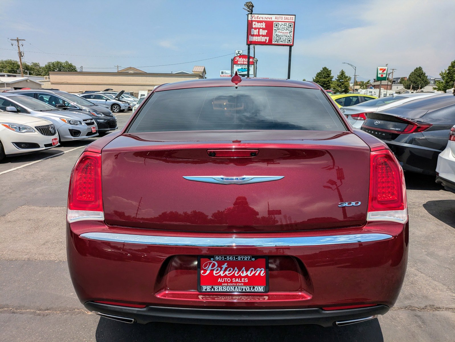 Used 2019 Chrysler 300 Touring L w/ Quick Order Package 22F RWD image 7