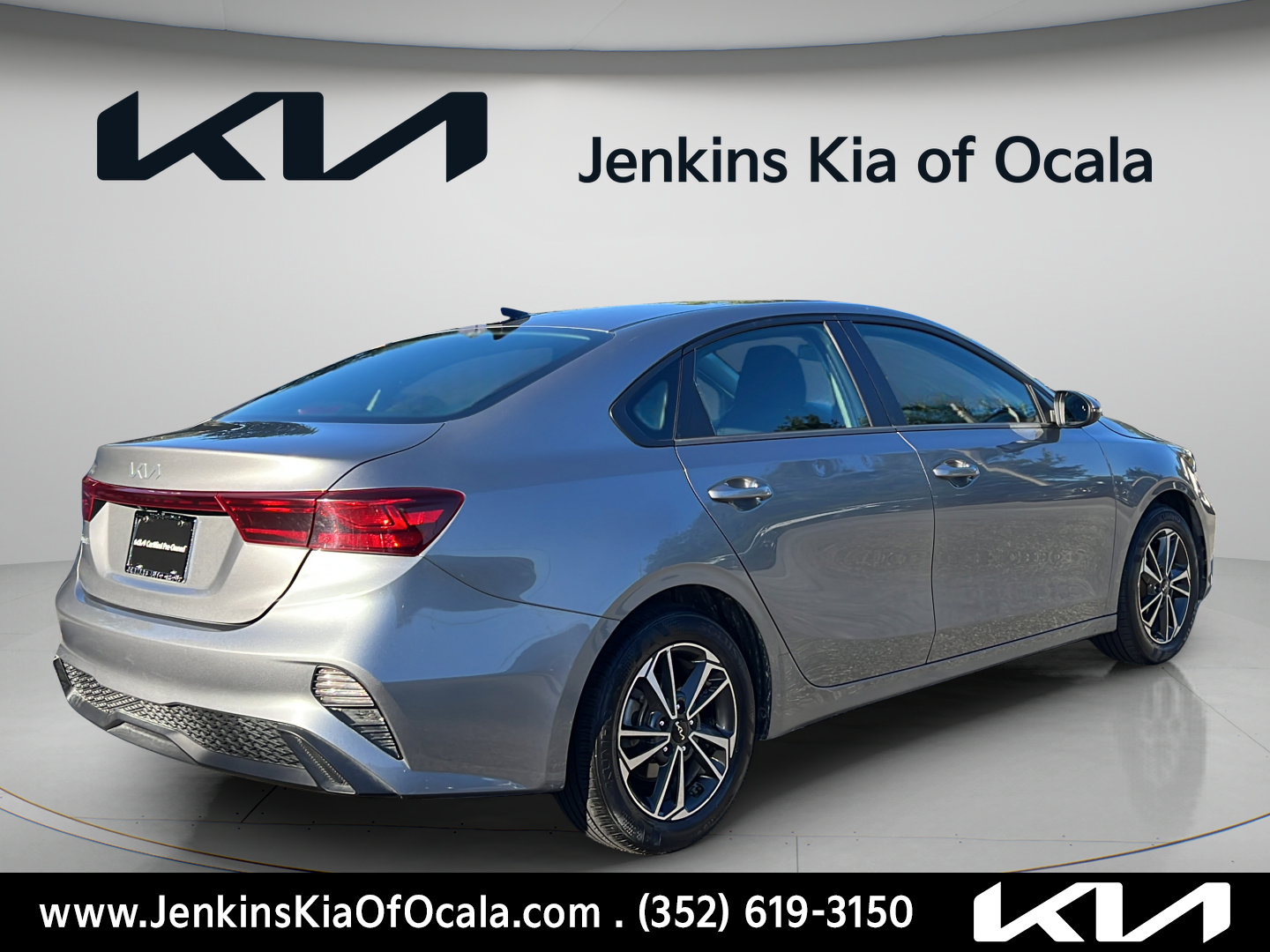 Certified 2023 Kia Forte LXS w/ LXS Technology Package FWD image 3