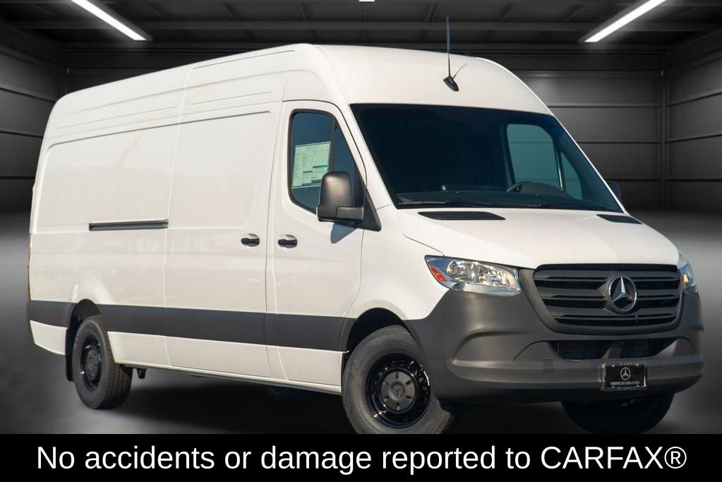 Used 2024 Mercedes-Benz Sprinter 2500 video 2