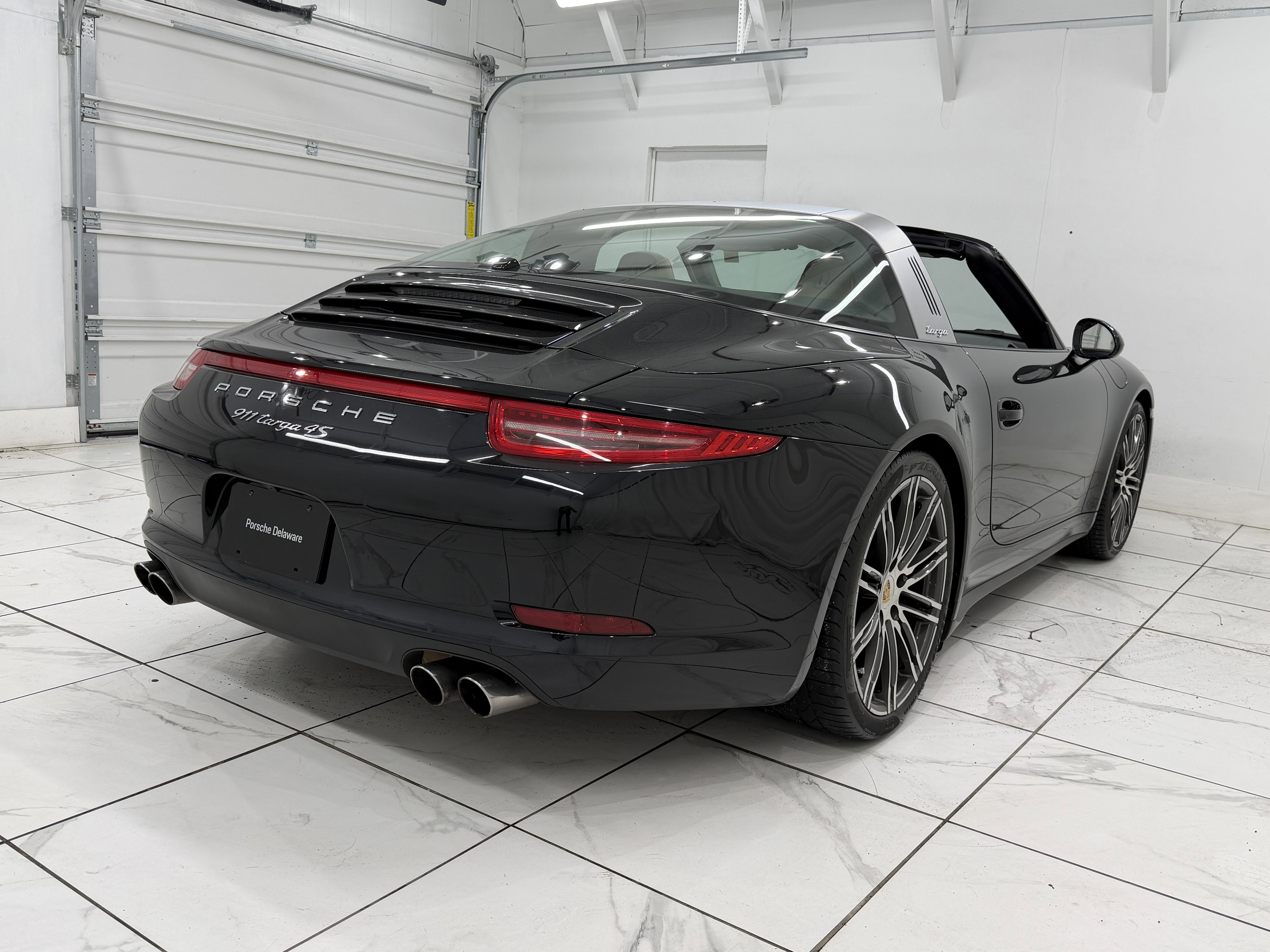 Certified 2016 Porsche 911 Targa 4S image 14