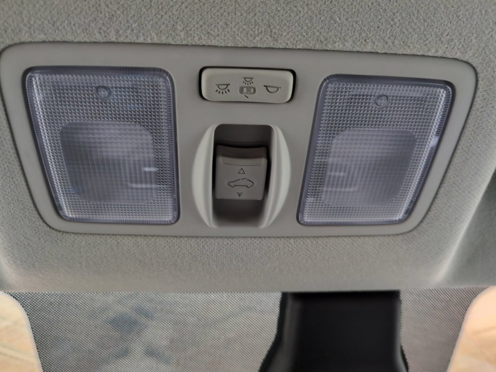 Certified 2023 Hyundai Venue SEL FWD image 25