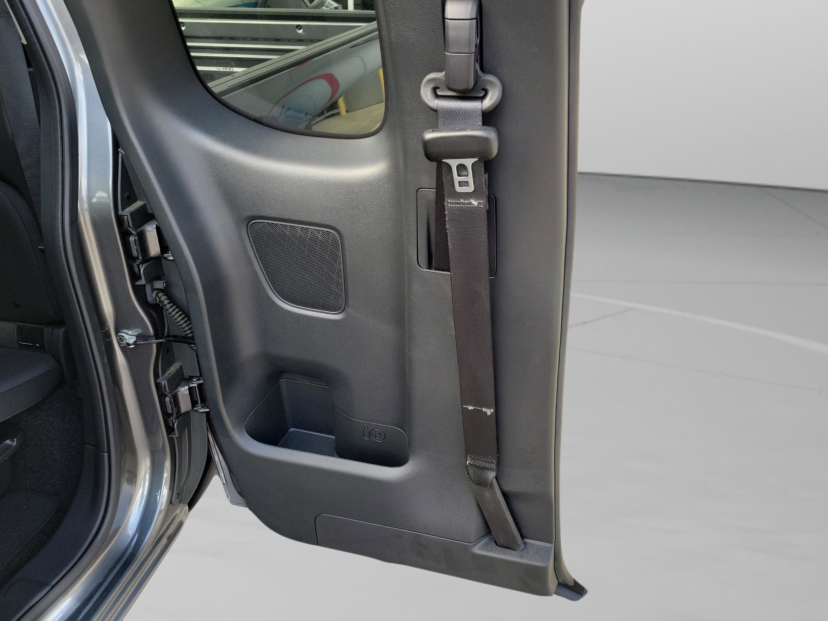 Used 2025 Nissan Frontier SV RWD image 24