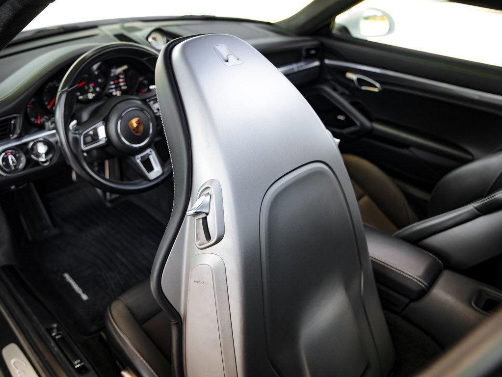 Used 2018 Porsche 911 Carrera image 26