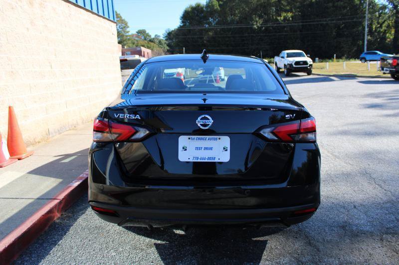 Used 2021 Nissan Versa SV FWD image 5