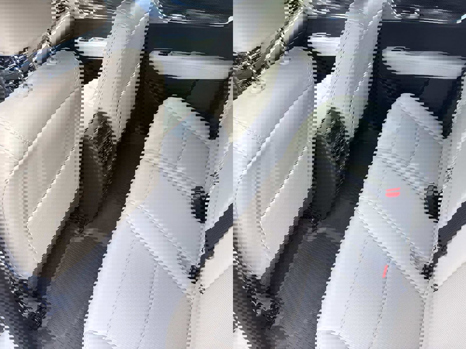 New 2025 Cadillac XT5 Sportv w/ LPO, Floor Liner Package image 13