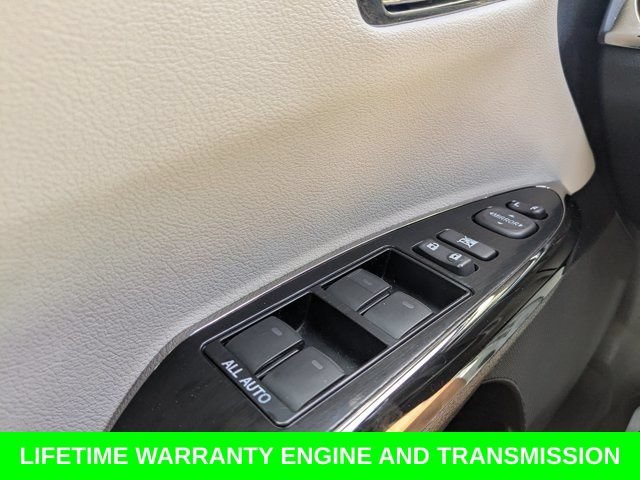 Used 2016 Toyota Avalon XLE FWD image 19