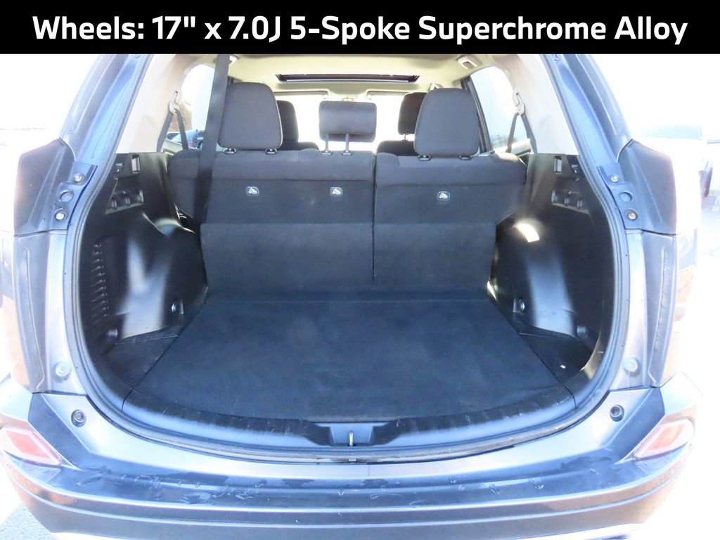 Used 2018 Toyota RAV4 XLE image 19