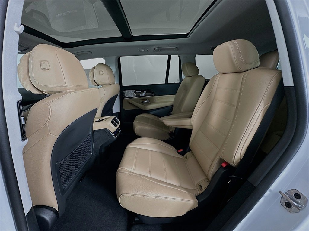 New 2026 Mercedes-Benz GLS 450 4MATIC image 26